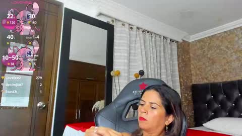 Estella online show from February 13, 1:19 am