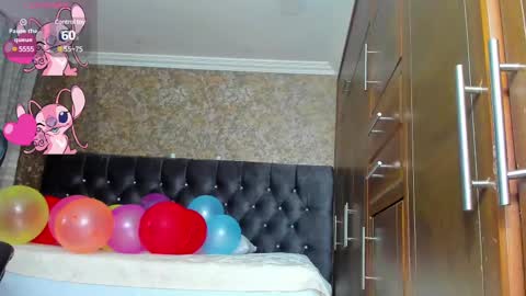 Estella online show from February 24, 8:58 pm