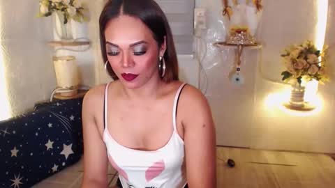 Snapshot of stellabronze chatting on January 9, 4:17 pm stella online show from January 9, 4:17 pm