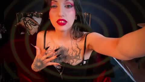 Snapshot of stelladarkspace chatting on June 9, 2:06 pm Stella Darkspace online show from June 9, 2:06 pm