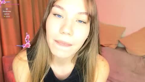 Molly online show from October 25, 4:35 pm