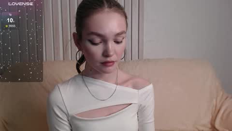 stellapayne online show from November 27, 11:40 pm