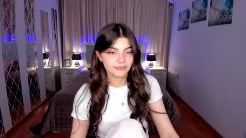 StellaRainbow online show from June 8, 10:37 am