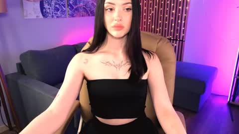 Snapshot of stellary_shy chatting on December 29, 3:57 pm Stellary online show from December 29, 3:57 pm