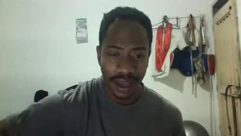 Snapshot of stemanlu9 chatting on December 23, 7:17 am Steman online show from December 23, 7:17 am