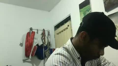 Snapshot of stemanlu9 chatting on February 9, 6:43 am Steman online show from February 9, 6:43 am