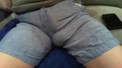 Snapshot of stemee chatting on December 13, 7:53 pm marriedsecretcrotchwatcher online show from December 13, 7:53 pm