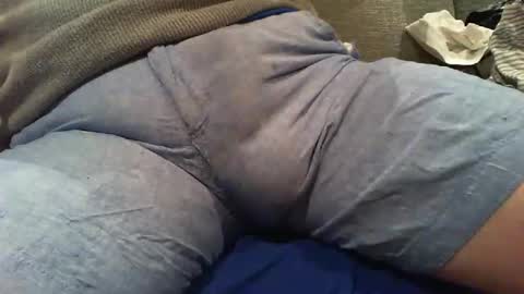 Snapshot of stemee chatting on February 16, 8:38 pm marriedsecretcrotchwatcher online show from February 16, 8:38 pm