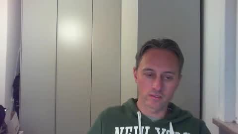 sten015 online show from December 1, 4:34 pm