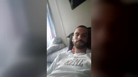 Snapshot of stepbro187 chatting on June 17, 6:42 pm stepbro187 online show from June 17, 6:42 pm