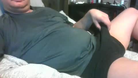 Snapshot of stepdaddy81 chatting on February 2, 2:45 pm stepdaddy81 online show from February 2, 2:45 pm