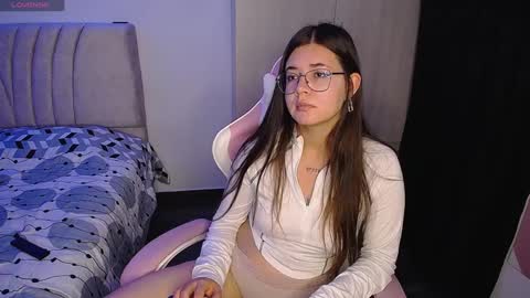 Emma online show from December 27, 10:37 pm