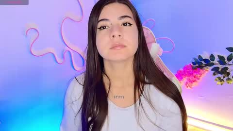 Emma online show from February 11, 1:43 am