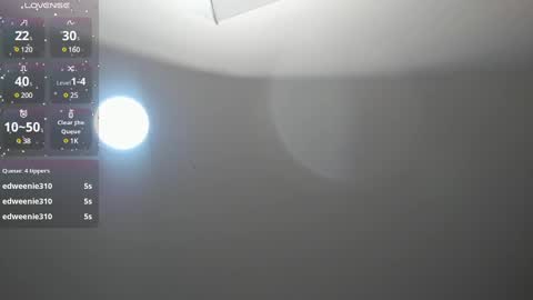 Snapshot of stephania_diamond chatting on January 5, 9:37 am         online show from January 5, 9:37 am