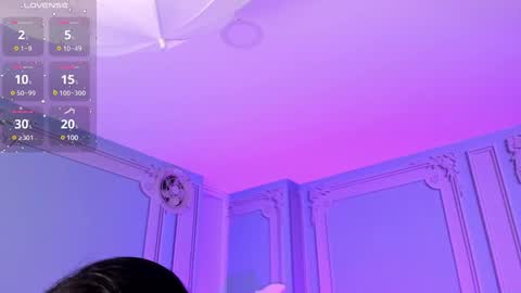 Snapshot of stephania_diamond chatting on January 9, 2:22 am         online show from January 9, 2:22 am