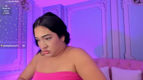 Snapshot of stephania_diamond chatting on January 9, 8:34 am         online show from January 9, 8:34 am