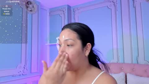 Snapshot of stephania_diamond chatting on January 18, 6:32 pm         online show from January 18, 6:32 pm