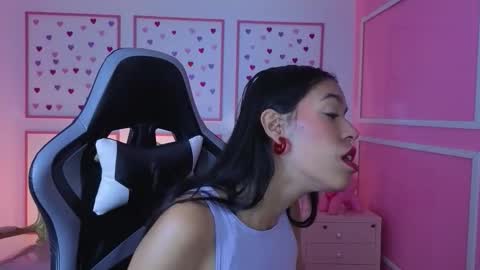 Stephania online show from September 24, 11:35 am