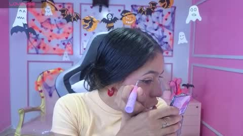 Stephania online show from October 28, 11:47 am