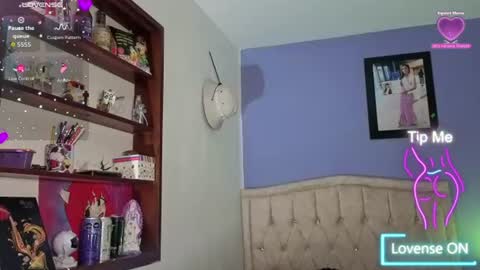 Snapshot of stephania_t chatting on June 10, 6:18 pm Stephania online show from June 10, 6:18 pm