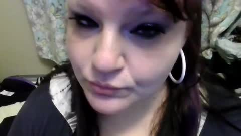 Snapshot of stephanie9034 chatting on February 23, 1:02 am stephanie9034 online show from February 23, 1:02 am