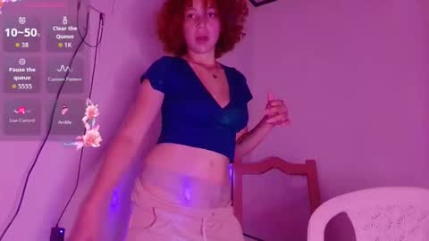 Snapshot of stephanie_bennett chatting on October 22, 3:18 am stephanie bennett online show from October 22, 3:18 am
