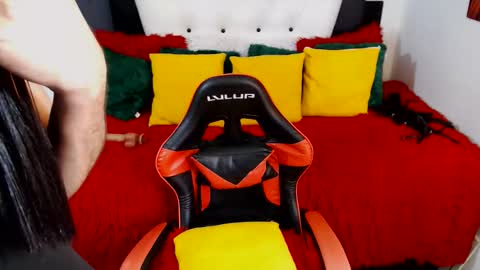 stephanieparadis online show from April 22, 3:57 pm