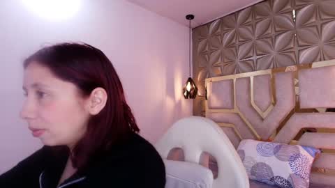 Snapshot of stephaniesun_ chatting on May 18, 12:55 pm Stephaniesun online show from May 18, 12:55 pm