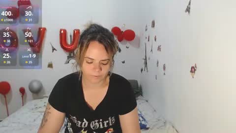 Stephanie   online show from July 10, 10:29 am
