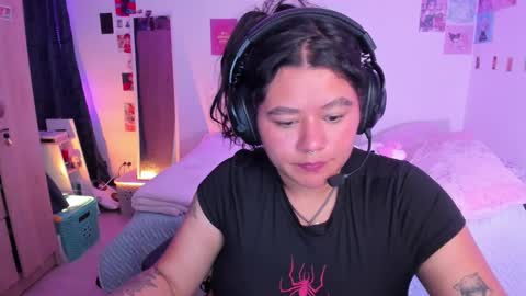 Stephanie  online show from February 4, 2:07 am