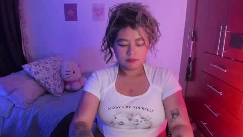 Stephanie  online show from October 13, 12:43 am