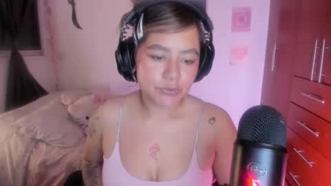 Stephanie  online show from March 8, 2:04 am