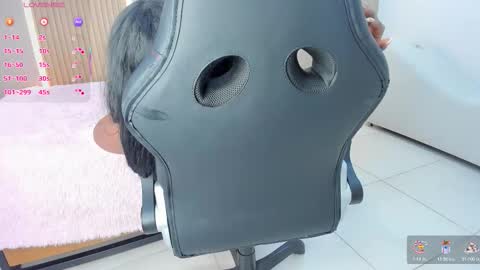 Stephany online show from December 17, 4:40 am