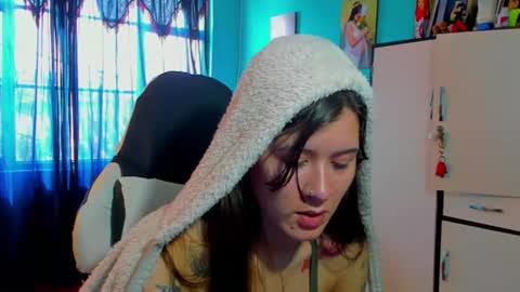 Snapshot of stephany_uwu chatting on June 12, 1:32 pm Stephany independient model online show from June 12, 1:32 pm