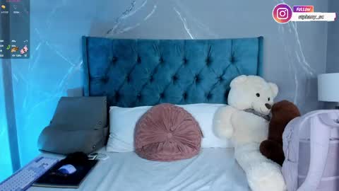 Stefanny online show from April 23, 12:45 am