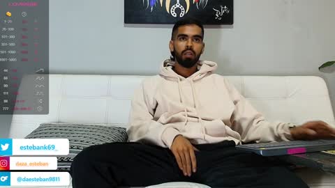 Snapshot of stephenbrown_ chatting on December 5, 4:53 am    ................     online show from December 5, 4:53 am