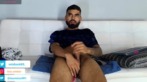 Snapshot of stephenbrown_ chatting on December 28, 11:52 am    ................     online show from December 28, 11:52 am