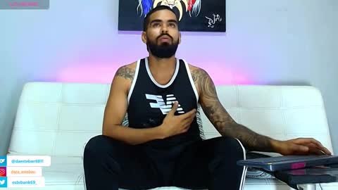 Snapshot of stephenbrown_ chatting on February 12, 3:29 am    ................     online show from February 12, 3:29 am