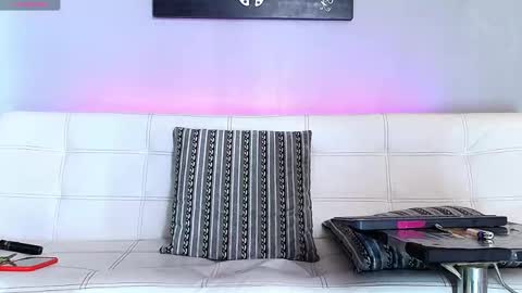 Snapshot of stephenbrown_ chatting on March 9, 8:52 pm    ................     online show from March 9, 8:52 pm