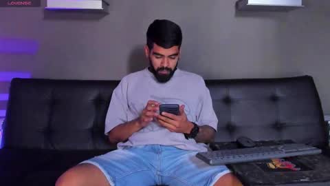 Snapshot of stephenbrown_ chatting on September 27, 7:52 pm    ................     online show from September 27, 7:52 pm