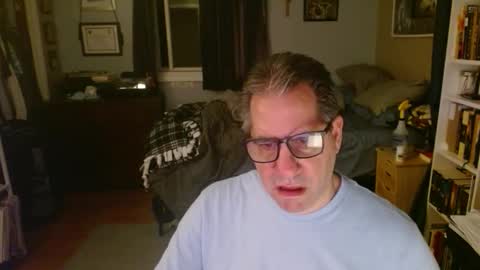 stephenhal9 online show from April 3, 3:59 am