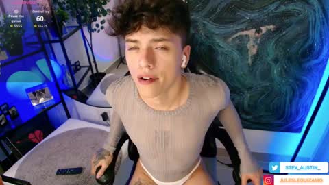 Stev austin  online show from April 1, 9:34 pm