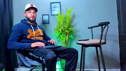 Steve  online show from October 8, 10:57 am