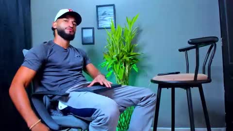 Steve  online show from October 9, 11:19 am