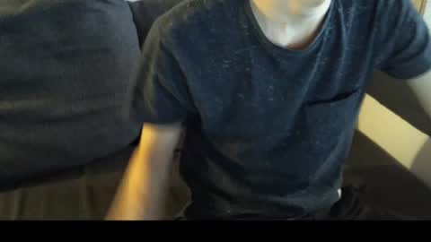 Snapshot of steve951995 chatting on February 3, 8:35 am Steve online show from February 3, 8:35 am