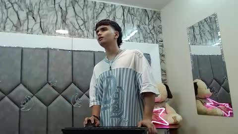 Steve Hotman  online show from March 29, 1:22 pm