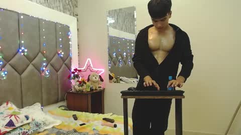 Steve Hotman  online show from April 9, 1:16 pm