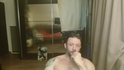 Snapshot of stevebulkzor chatting on May 15, 5:20 pm Steve Oakenshield son of John son of Vasyl online show from May 15, 5:20 pm