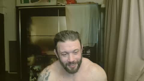 Snapshot of stevebulkzor chatting on May 25, 11:55 pm Steve Oakenshield son of John son of Vasyl online show from May 25, 11:55 pm