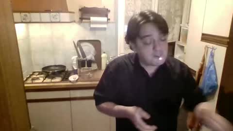 stevefromfrance online show from January 4, 6:51 pm